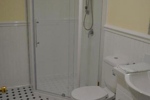 Roslyn House B & B - Melbourne Tourism 0