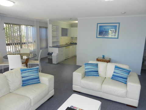 Kalua Holiday Apartments - Melbourne Tourism 4