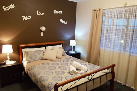 Murray Gardens Cottages & Motel - Melbourne Tourism 6