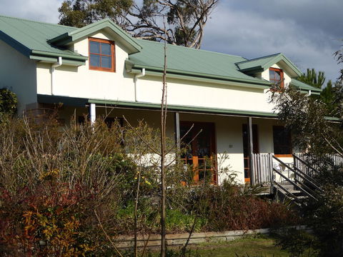 Platypus Park Country Retreat - Melbourne Tourism 0