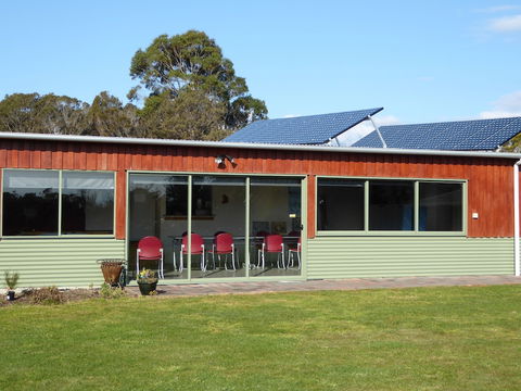Platypus Park Country Retreat - Melbourne Tourism 1