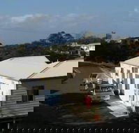 Lookout Holiday Units - Melbourne Tourism