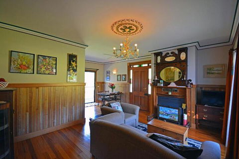 Araluen Park Cottages - Melbourne Tourism 4