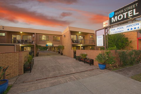 River Street Motel - Melbourne Tourism 1