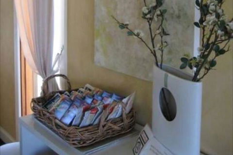 Outlook Hill Pavilion Suites & Spa Cottages - Melbourne Tourism 7
