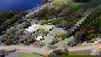 Book Castle Forbes Bay Accommodation Vacations Melbourne Tourism Melbourne Tourism