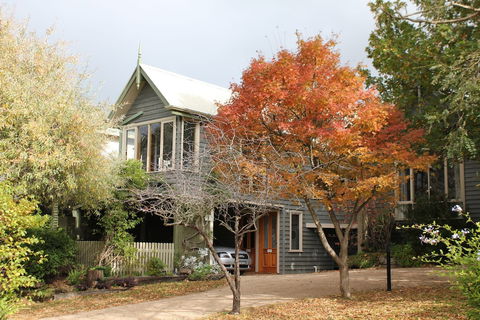 Oak Tree Lodge - Melbourne Tourism 0