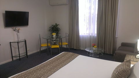 Lindy Lodge Motel - Melbourne Tourism 5