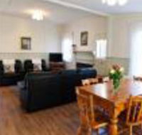 Country Gate Cottages - Melbourne Tourism