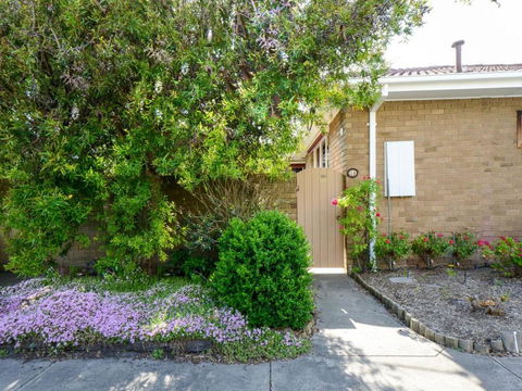 BOUTIQUE STAYS Sandyside Sandringham Villa Units - Melbourne Tourism 6