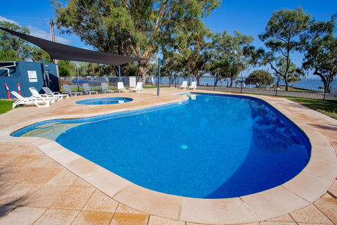 Discovery Parks â€“ Lake Bonney - Melbourne Tourism 2