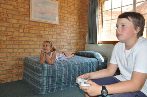 Mollymook Surfbeach Motel And Apartments - Melbourne Tourism 4