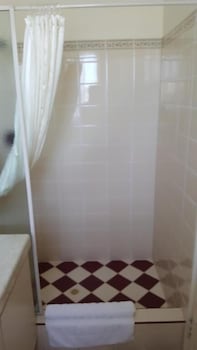 Anchorage Guest House - Melbourne Tourism 3