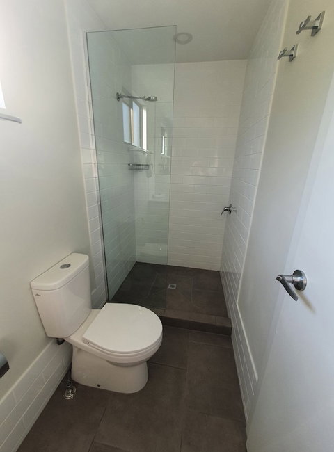 Alex Beach Cabins - Melbourne Tourism 6