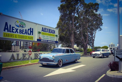 Alex Beach Cabins - Melbourne Tourism 0