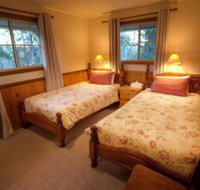 Accommodation Creek Cottages - Melbourne Tourism