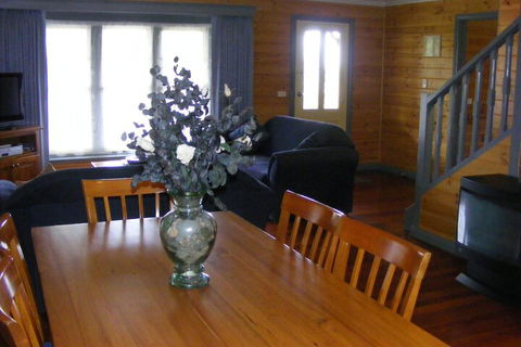 Sails Elegant Spacious Beach Villa - Melbourne Tourism 6