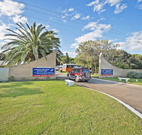 Acclaim Pine Grove Holiday Park - Melbourne Tourism