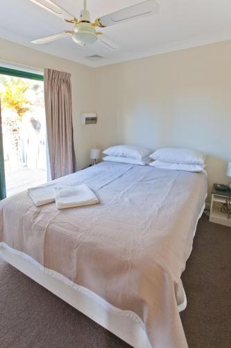 Wagga Wagga Beach Caravan Park - Melbourne Tourism 3