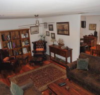 The Pommy Tree - Melbourne Tourism