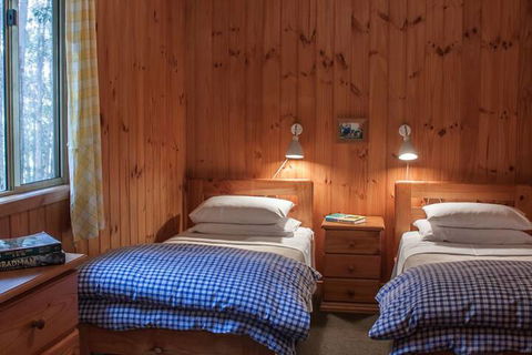 Balingup Heights Hilltop Forest Cottages - Melbourne Tourism 3