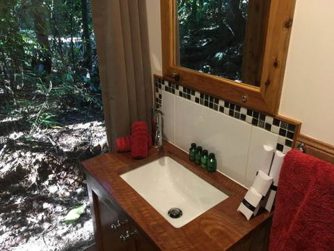Figtree Getaway - Melbourne Tourism 5