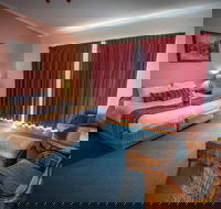 Eagle Heights Mountain Hotel - Melbourne Tourism