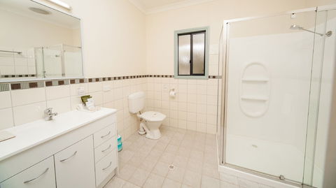 Nutkin Lodge - Melbourne Tourism 3