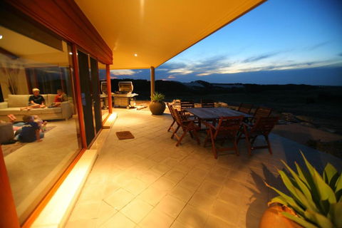 Almonta Park Lodge - Melbourne Tourism 5