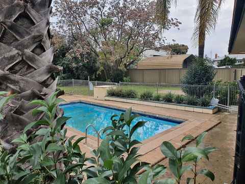 McNevin's Tamworth Motel - Melbourne Tourism 4
