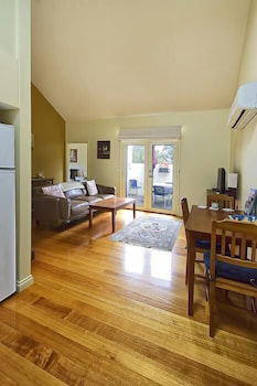 Port Boutique Accommodation - Melbourne Tourism 3