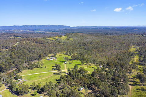 Hunter Hideaway Cottages - Melbourne Tourism 7