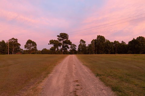 Hunter Hideaway Cottages - Melbourne Tourism 6