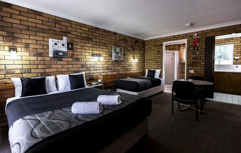 Park House Motor Inn - Melbourne Tourism 3