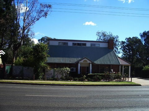 Park House Motor Inn - Melbourne Tourism 2