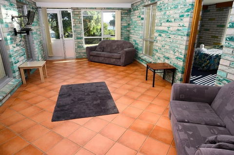 White Sands Estate - Melbourne Tourism 5