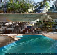 Palm Court Budget Motel Hostel/Backpackers - Melbourne Tourism