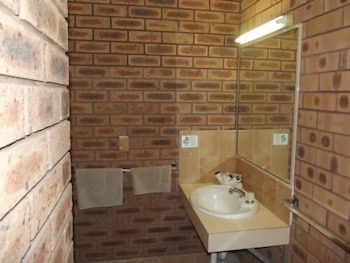 Cobar Town And Country Motor Inn - Melbourne Tourism 2