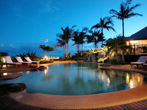 Four Winds Villas - Melbourne Tourism 2