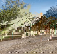 Country Pleasures BB - Melbourne Tourism