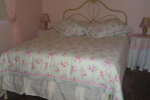 Valleyfield Cottage - Melbourne Tourism 3
