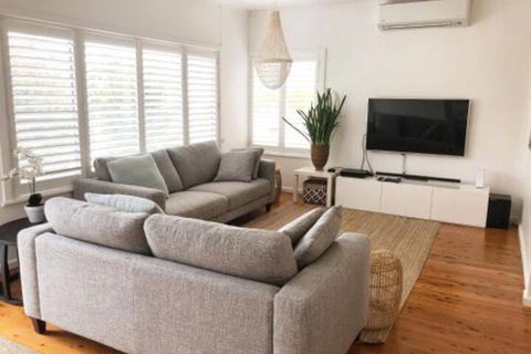 The Seaside Beachhouse Mollymook - Melbourne Tourism 0
