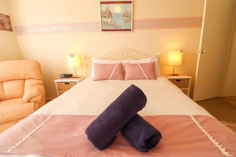 Bromyard Cottage - Melbourne Tourism 6
