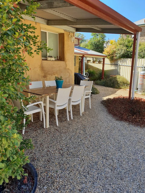 Queen's Cottage Bed And Breakfast Barossa Valley - Melbourne Tourism 6