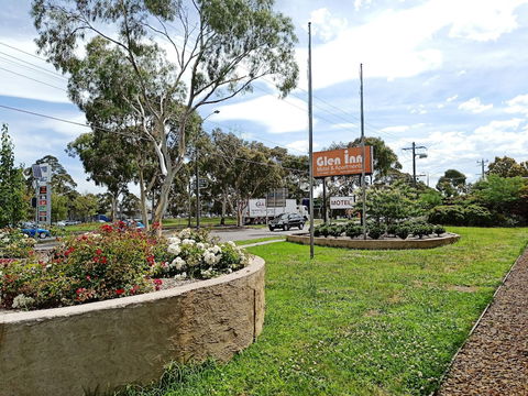 Glen Inn - Melbourne Tourism 0