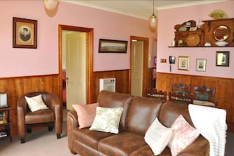 Killynaught Spa Cottages - Melbourne Tourism 4