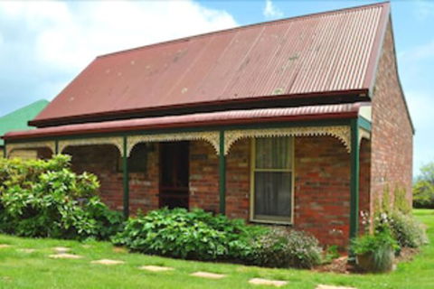 Killynaught Spa Cottages - Melbourne Tourism 2