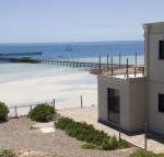 Cliff House Beachfront Villas - Melbourne Tourism