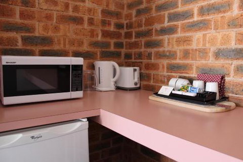 Lydoun Motel - Melbourne Tourism 3