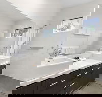 Anchors Beach House - Melbourne Tourism